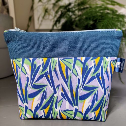zipper pouch soilid colour and bamboo leaves design